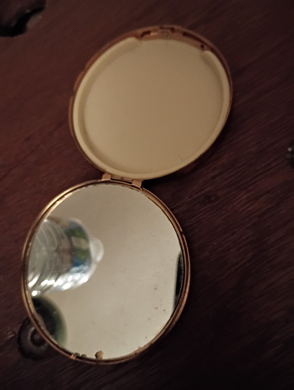 Vintage Powder Compact Empty With Great Design - Picture 3 of 4